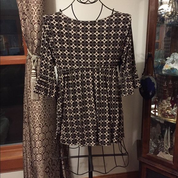 Studio M chocolate & cream top - Picture 4 of 7